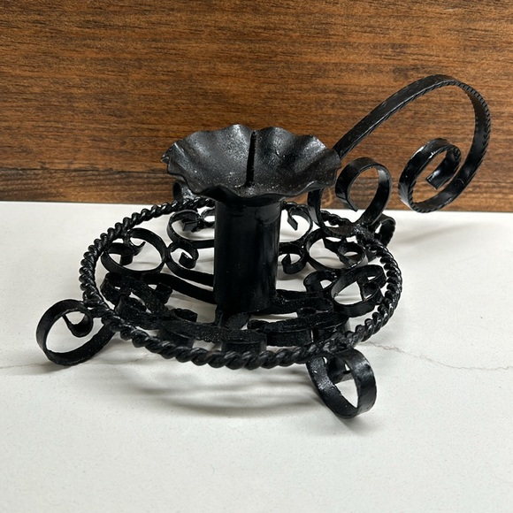 Vintage Gothic Style Ornate Metal Candle Holder With Loop Handle - Picture 2 of 8